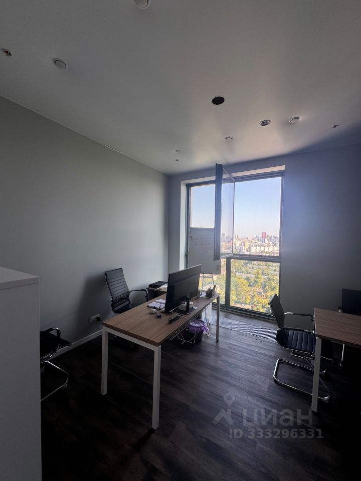 2-комнатная квартира, 69 м² — фото 2