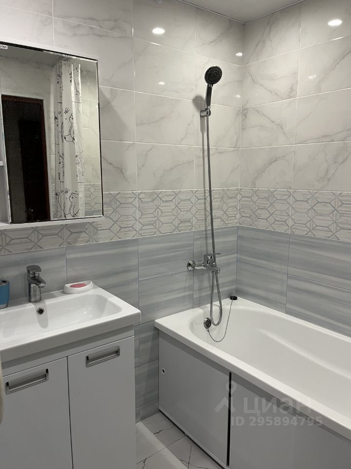 2-комнатная квартира, 56 м² — фото 3