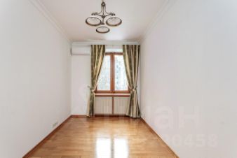 4-комн.кв., 112 м², этаж 2