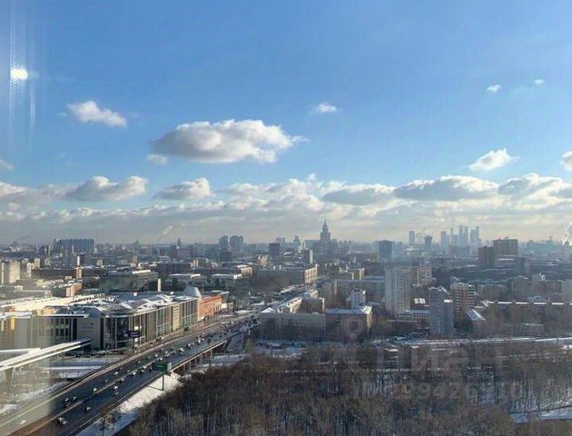 Магазины часов около метро Водный стадион, Москва