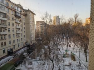 4-комн.кв., 93 м², этаж 5