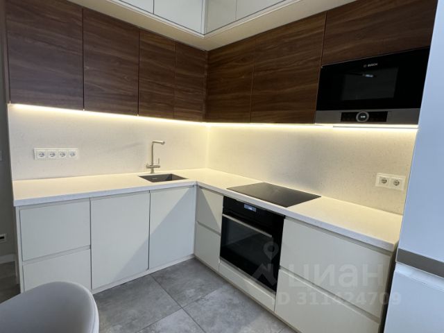2-комн., 57 м², 32/37 этаж