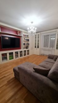 4-комн.кв., 88 м², этаж 2