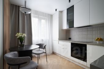 2-комн.кв., 56 м², этаж 7