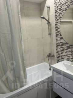 2-комн.кв., 40 м², этаж 17