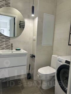 2-комн.кв., 40 м², этаж 17