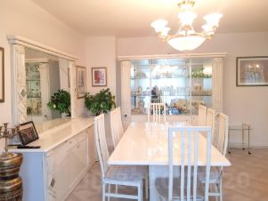 2-комн.кв., 55 м², этаж 4 2-комн.кв., 55 м², этаж 4