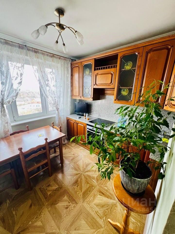 Сдам трехкомнатную квартиру 71м² Лермонтовский просп., 14К1, Москва ...