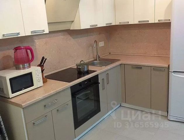 2-комн., 40 м², 18/25 этаж