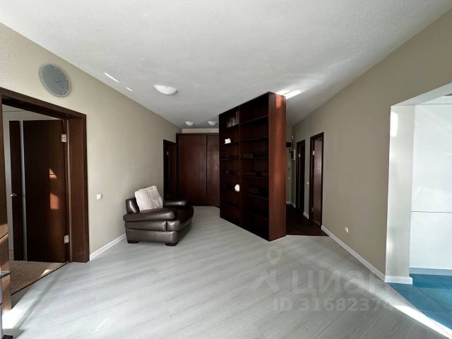 3-комн., 98 м², 4/10 этаж