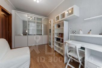 3-комн.кв., 102 м², этаж 2