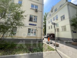 2-комн.кв., 60 м², этаж 3