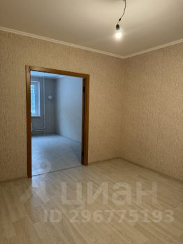 3-комн.кв., 80 м², этаж 3