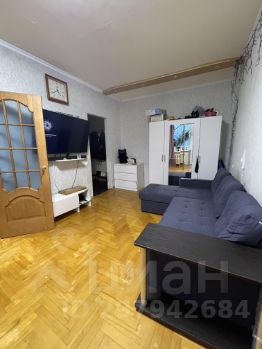 2-комн.кв., 43 м², этаж 3