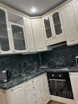 3-комн.кв., 72 м², этаж 13 3-комн.кв., 72 м², этаж 13