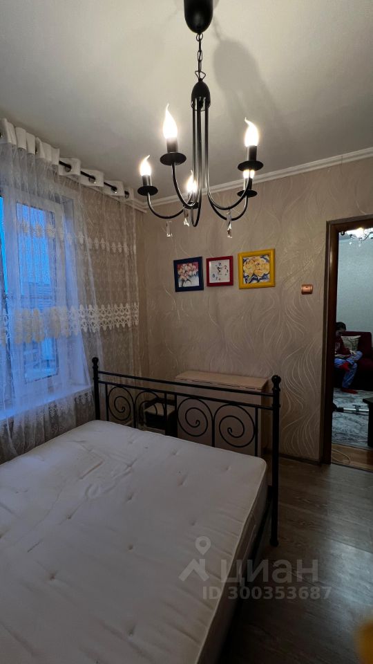 Сдам трехкомнатную квартиру 49м² Медынская ул., 2К3, Москва, ЮАО, р-н ...