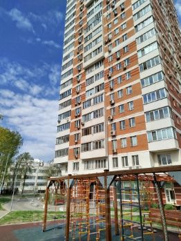 3-комн.кв., 80 м², этаж 2