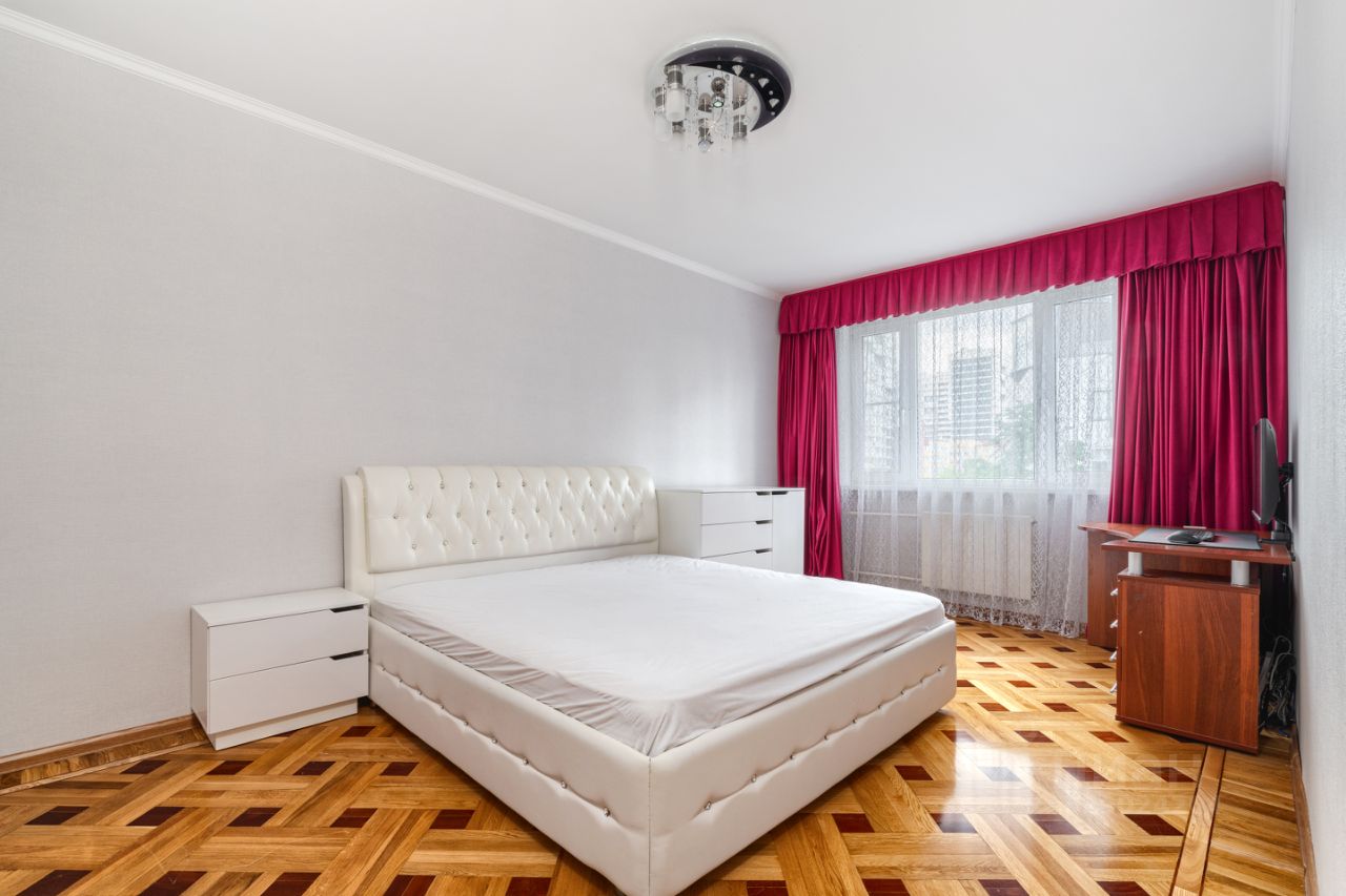 Продается4-комн.квартира,100м²