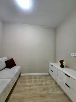 1-комн.кв., 37 м², этаж 5 1-комн.кв., 37 м², этаж 5