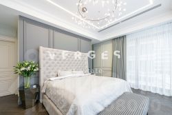 4-комн.кв., 214 м², этаж 2