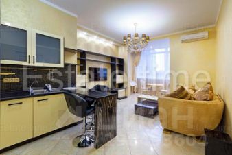 2-комн.кв., 70 м², этаж 8