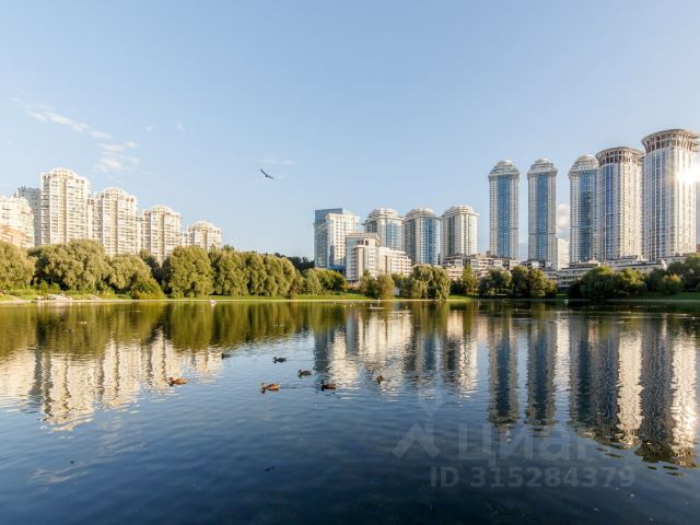 3-комн., 102 м², 21/44 этаж