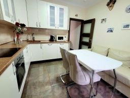 2-комн.кв., 61 м², этаж 4