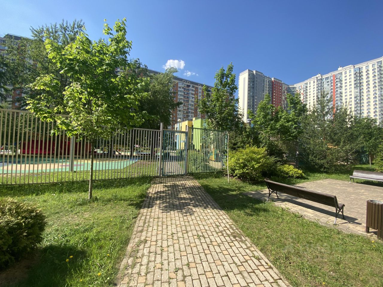 Купить квартиру в ЖК Life-Митинская Ecopark в Москве от застройщика,  официальный сайт жилого комплекса Life-Митинская Ecopark, цены на квартиры,  планировки. Найдено 15 объявлений.