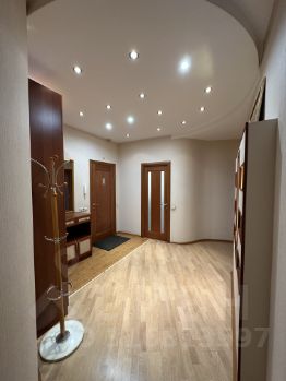 3-комн.кв., 111 м², этаж 23