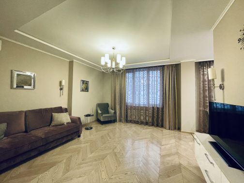2-комн., 80 м², 12/21 этаж