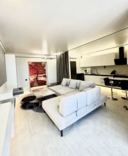 2-комн.кв., 69 м², этаж 12