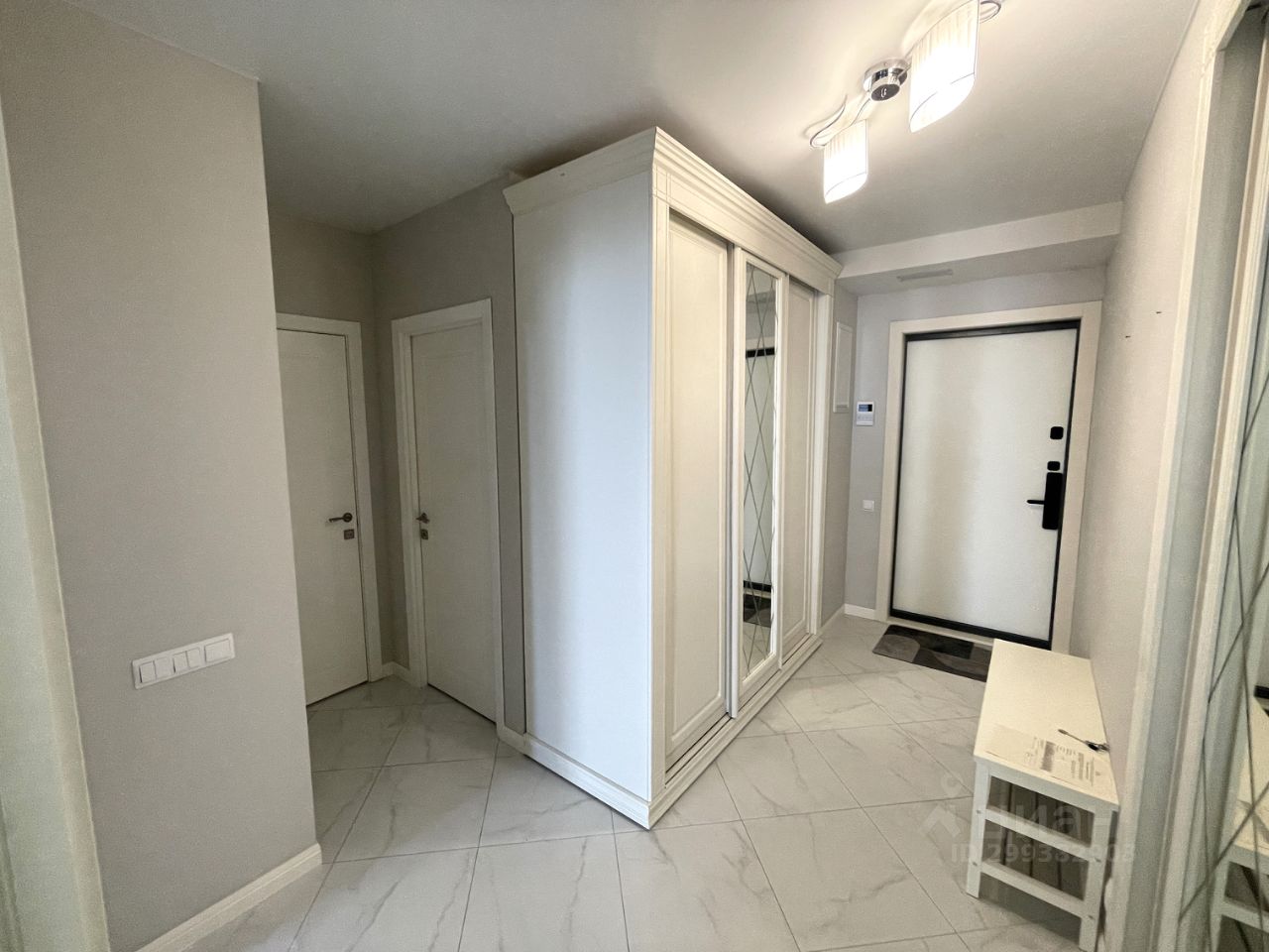 2-комнатная квартира, 70,3 м² — фото 3