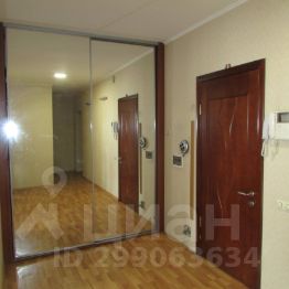 4-комн.кв., 120 м², этаж 9