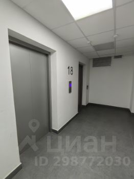 2-комн.кв., 65 м², этаж 18