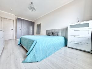 2-комн.кв., 67 м², этаж 12