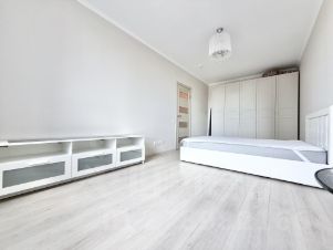 2-комн.кв., 67 м², этаж 12