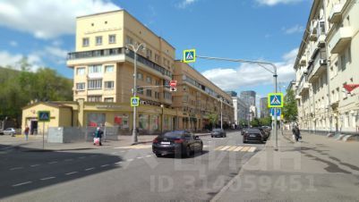 3-комн.кв., 83 м², этаж 2