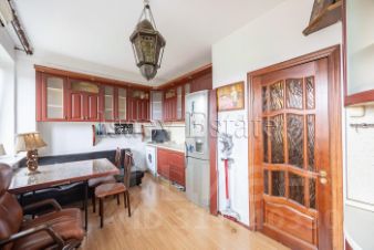 3-комн.кв., 87 м², этаж 4