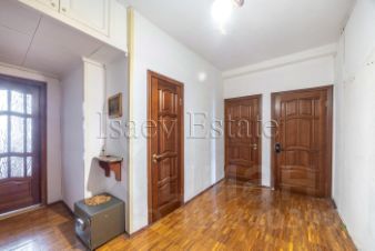 3-комн.кв., 87 м², этаж 4