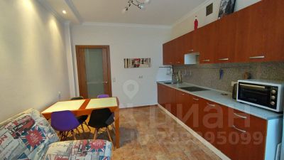 2-комн.кв., 76 м², этаж 8