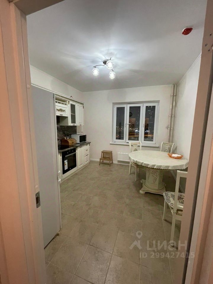 Аренда трехкомнатной квартиры 82.2м² ул. Недорубова, 30, Москва, ЮВАО ...