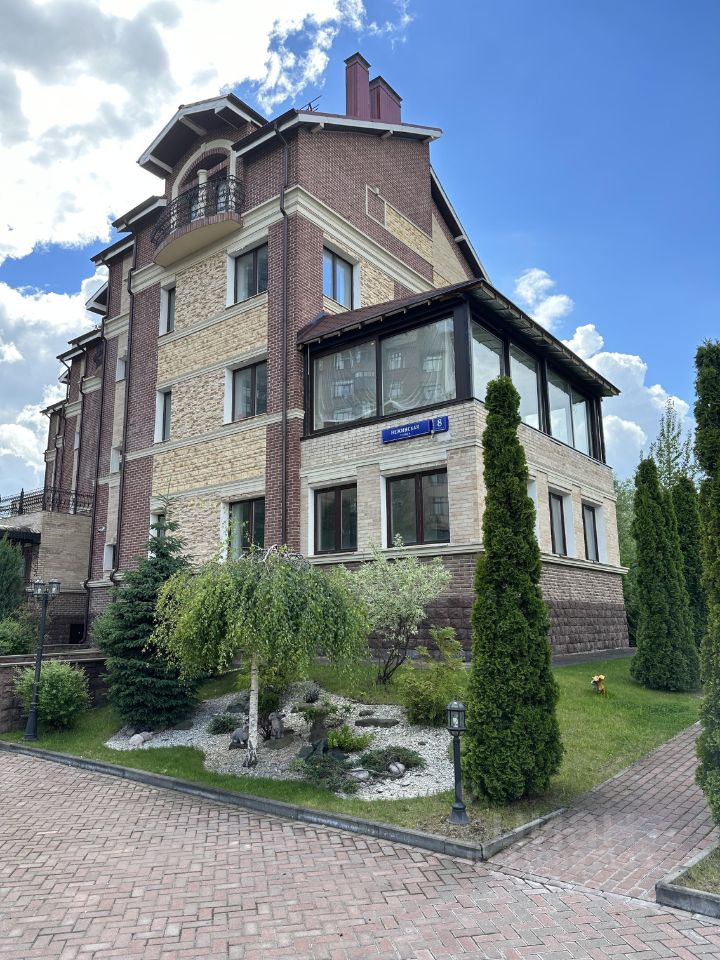 Продаетсяквартирасвободнойпланировки,150,7м²