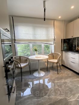 2-комн.кв., 53 м², этаж 2