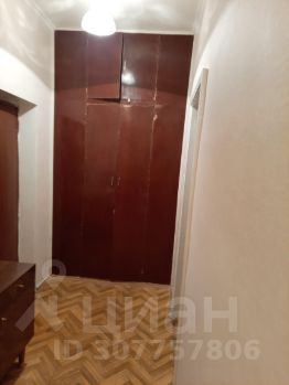 2-комн.кв., 50 м², этаж 4