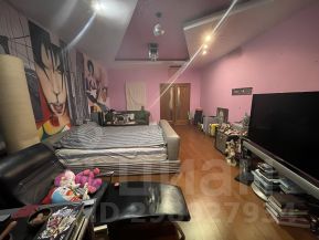 3-комн.кв., 143 м², этаж 4