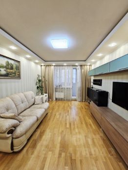 2-комн.кв., 64 м², этаж 14