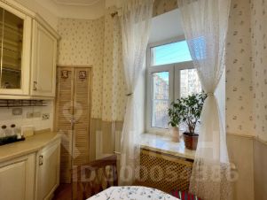 4-комн.кв., 90 м², этаж 3