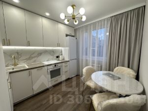 2-комн.кв., 53 м², этаж 3