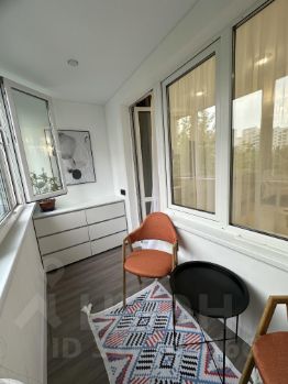 2-комн.кв., 63 м², этаж 3