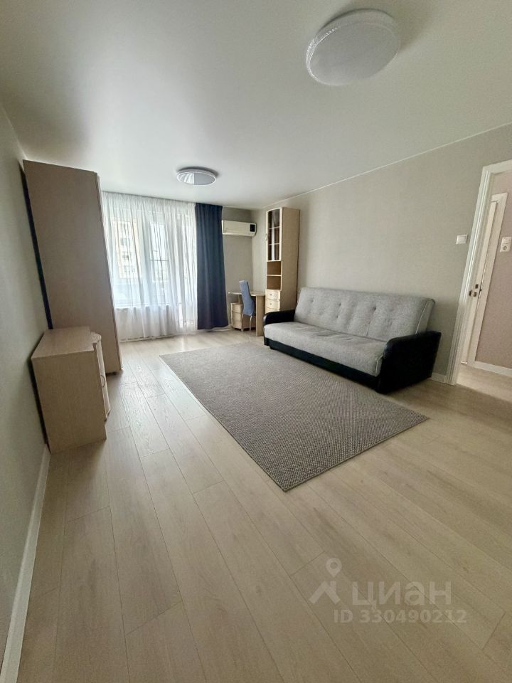 1-комнатная квартира, 35 м² — фото 2